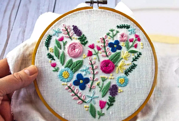 custom-embroidered-apparel-services 1